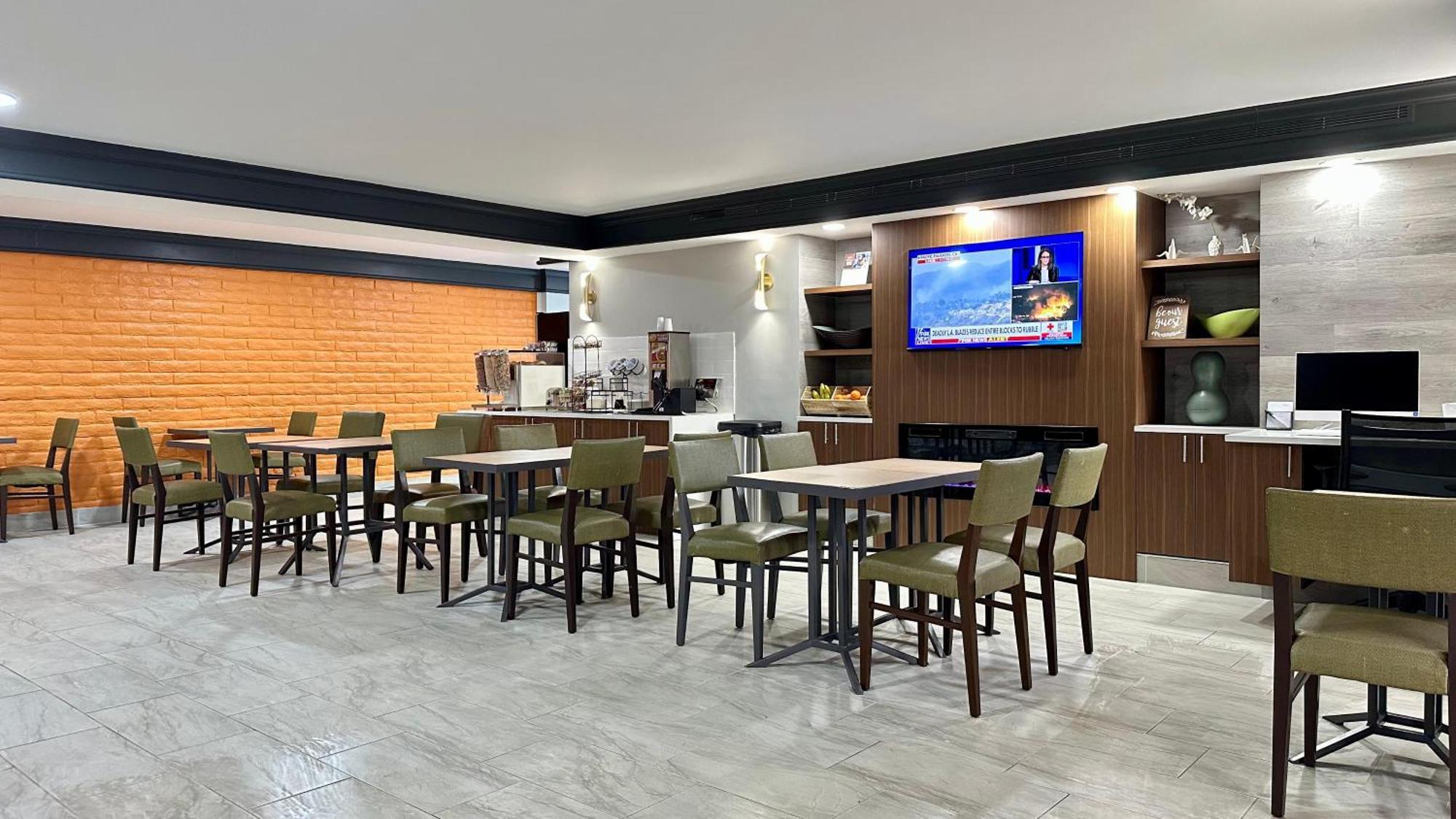 La Quinta Inn By Wyndham Huntsville Research Park Kültér fotó